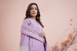How to Wear Traditional Attire from Around the World
